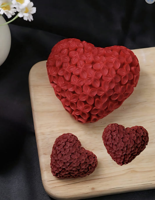 Vela Decorativa en Forma de Corazón con Relieve Floral Set x 3 - Seiton Home