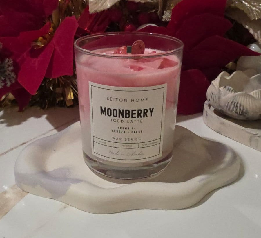 Vela decorativa MOONBERRY ICED LATTE - Aroma a Fresa/Cereza