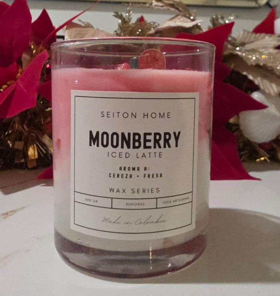 Vela decorativa MOONBERRY ICED LATTE - Aroma a Fresa/Cereza